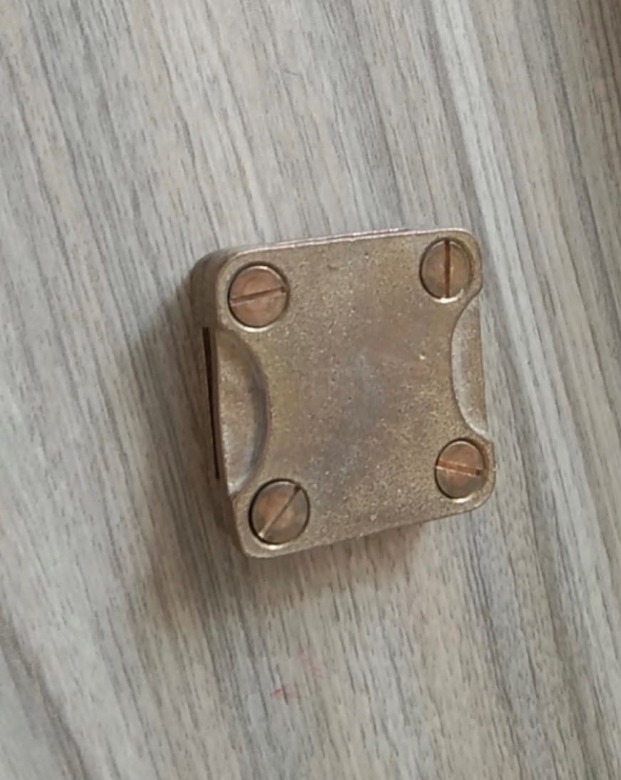 Kẹp băng đồng tiếp địa 4 ngã 1 Kẹp băng đồng tiếp địa 4 ngã