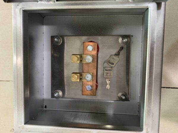 Bảng giá hộp kiểm tra điện trở các loại Vinanco mới nhất đầy đủ kích thước 3 Hộp Kiểm Tra Điện Trở Inox Vinanco 200x200 | Bền Bỉ, Giá Tốt Dự Án