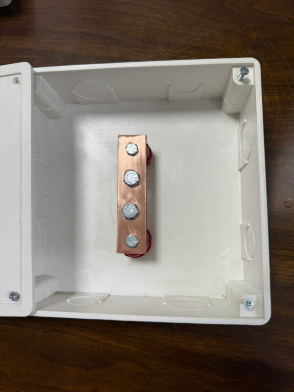 9 hop kiem tra dien tro dat 200x200x63 e1775801727162